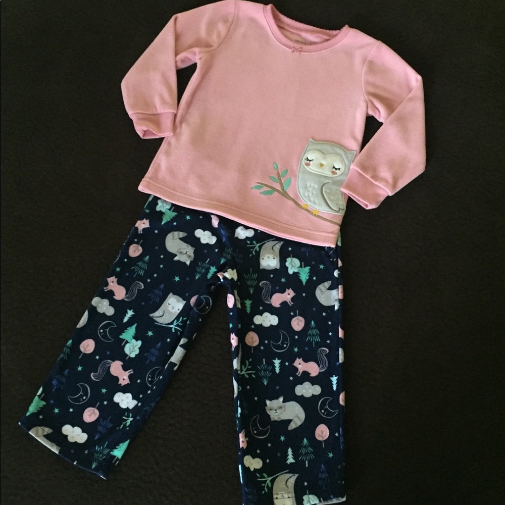 Girls 2t Carter’s warm and cozy pajama set